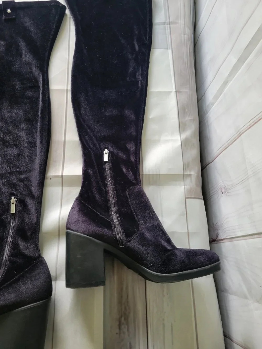 Forever 21 Black Velvet Over-the-Knee Chunky Heel Boots, Women’s 9, Stretch
